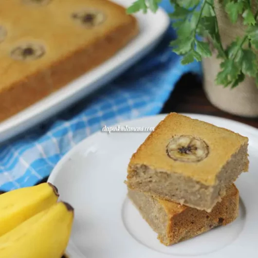 Banana Date Cake Recipe