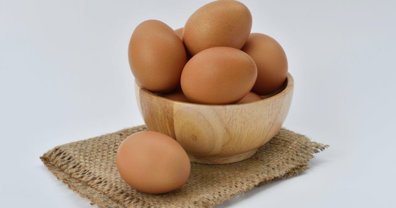 memilih telur ayam untuk resep cilor takaran sendok